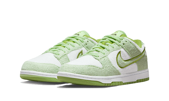 nike-dunk-low-se-fleece-green2