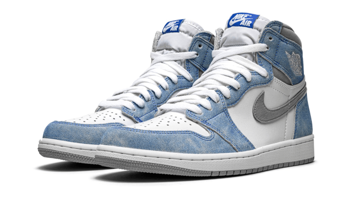 air-jordan-1-retro-high-og-hyper-royal2