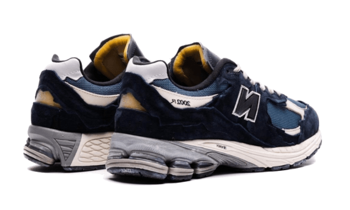 new-balance-2002r-protection-pack-dark-navy